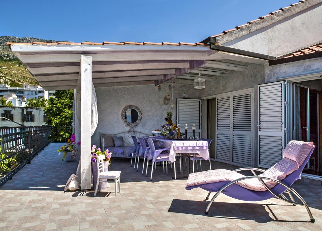 Villa Ria Dugi Rat Exterior photo